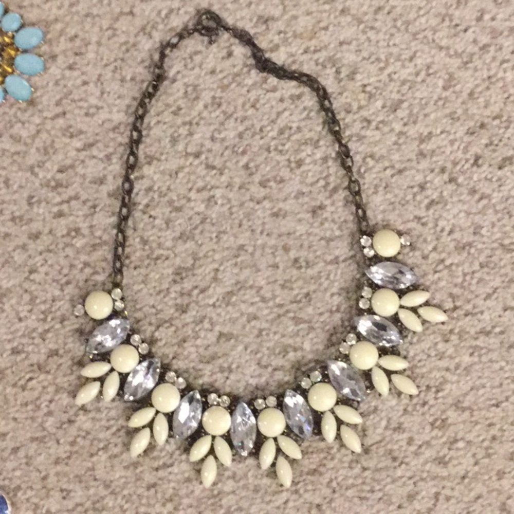 Statement necklace
